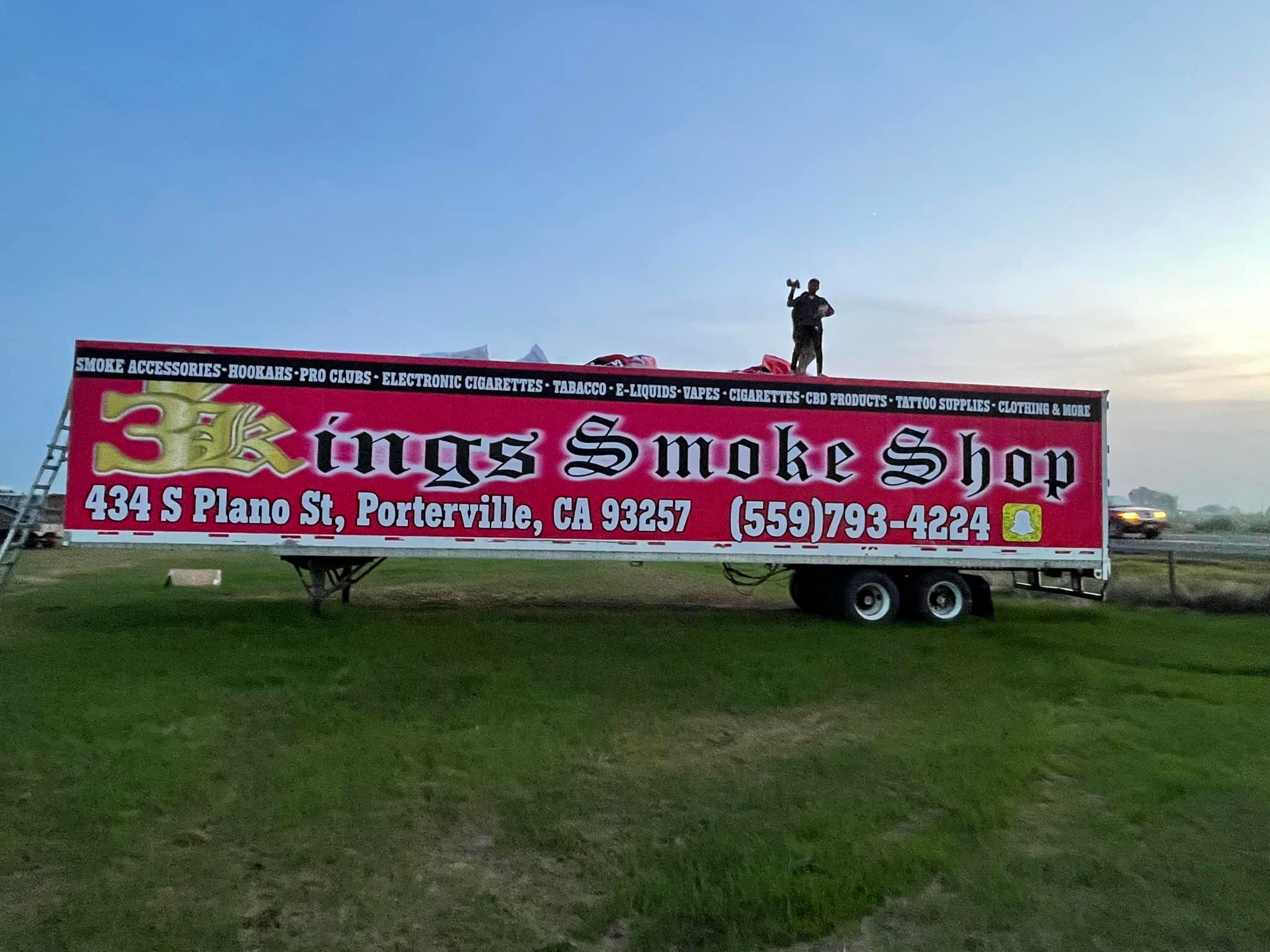 Kings Smoke Shope Banner